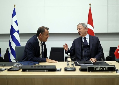 Bakan Akar, Yunanistan Savunma Bakanı ile görüştü!